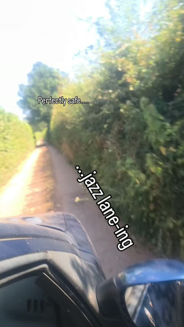 Always give your car a good run before the MOT runs out 

Peugeot 206sw estate motion..the finest motor vehicle. 

#countrylanes #jazz #oeugeot206